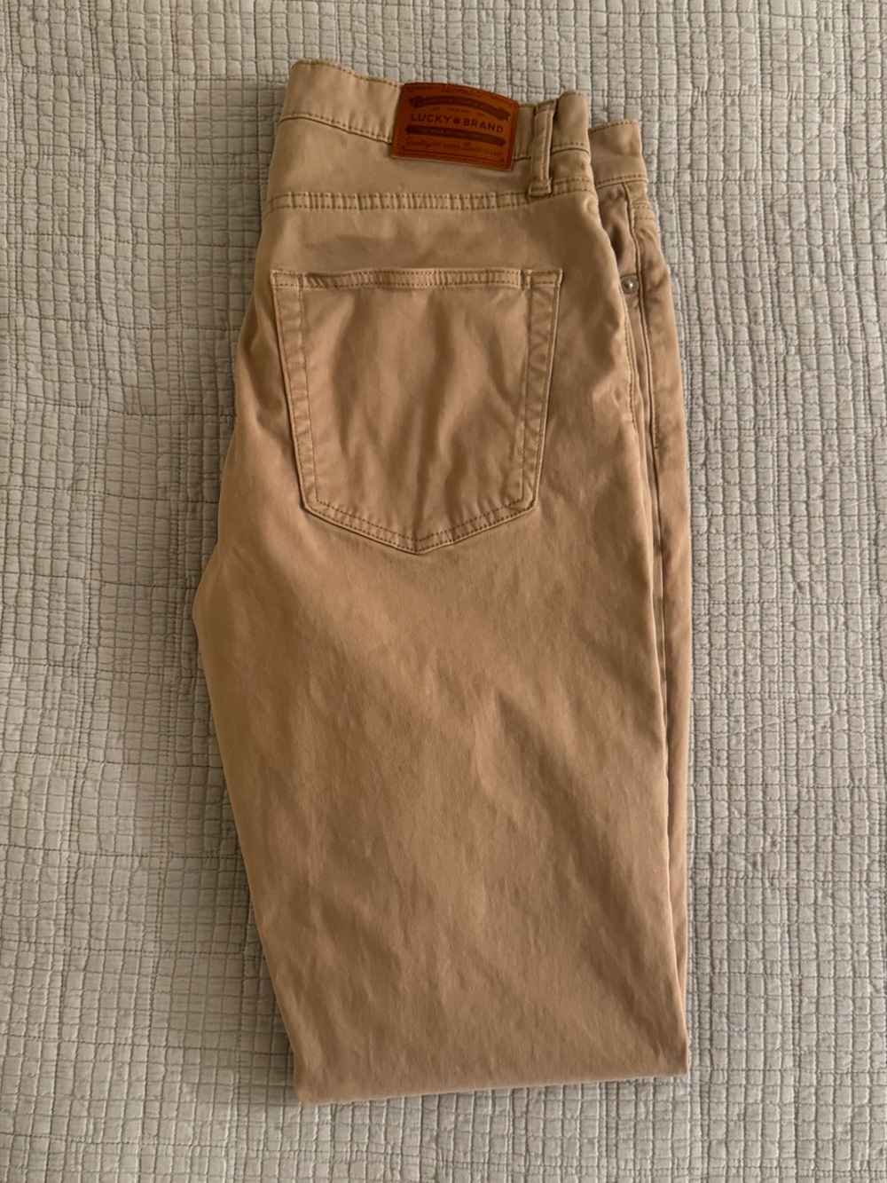Lucky Brand Athletic Straight Jeans in Tan